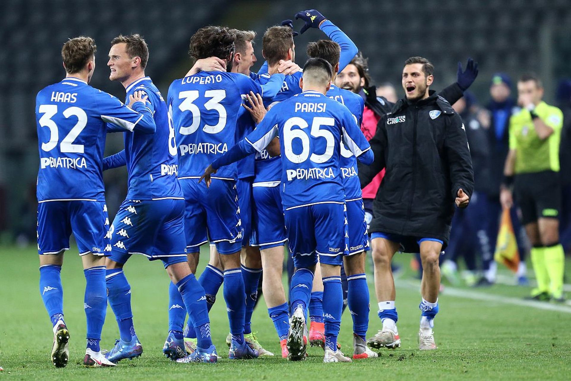 重违背了公 重违背了公